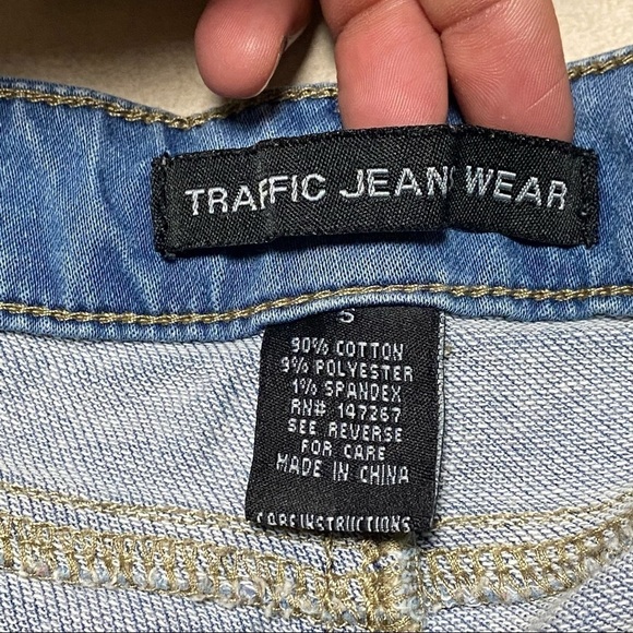 Traffic Jeans Wear Patch work Jeans Size 5 - Picture 3 of 10
